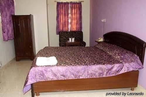 Hotel Welcome Palace Delhi  Bagian luar foto