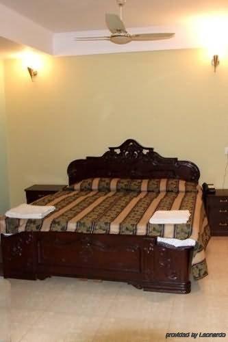 Hotel Welcome Palace Delhi  Bagian luar foto